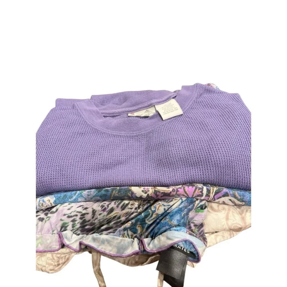 Lot of 4 pajamas sets for women Sz.M